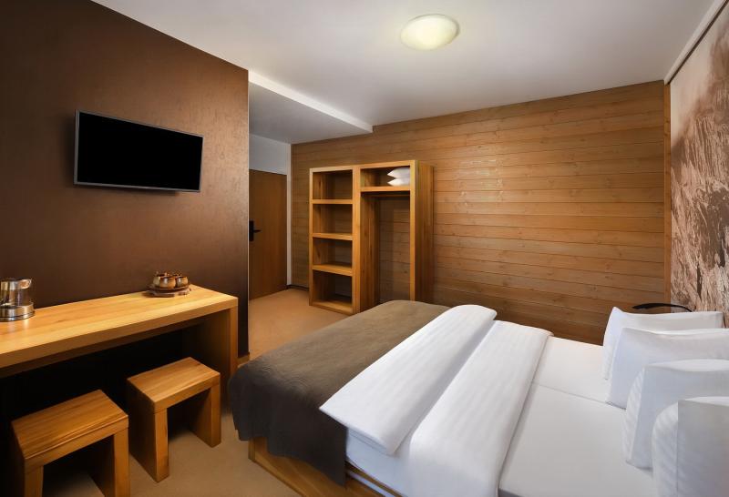 Dvojlôžková izba s balkónom a výhľadom