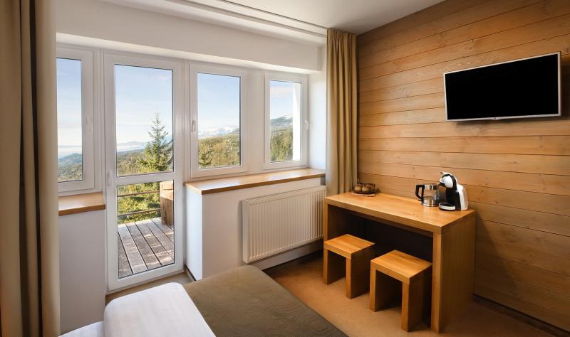 Dvojlôžková izba s balkónom s výhľadom a prístelkou