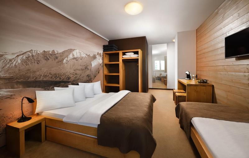 Dvojlôžková izba s balkónom s výhľadom a prístelkou