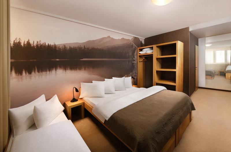 Dvojlôžková izba s balkónom s výhľadom a prístelkou